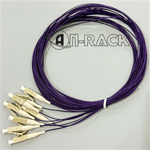 Dây hàn quang OM4 LC-UPC Pigtail Multimode